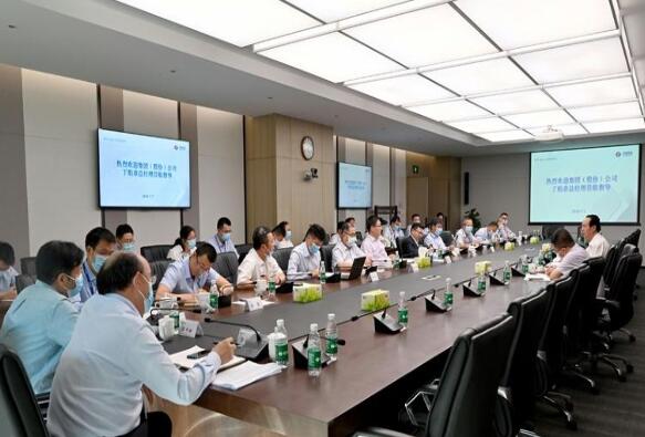 中國電建集團公司黨委副書記、總經(jīng)理丁焰章到電建國際公司調(diào)研