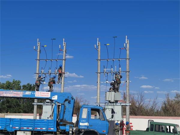 阿拉善電業(yè)局烏力吉供電分局 戍守邊防，電力護(hù)航
