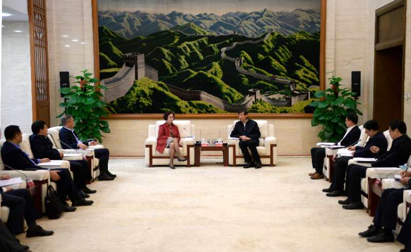 陳飛虎會(huì)見江西省委常委、副省長吳忠瓊