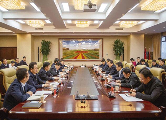 內(nèi)蒙古電力（集團(tuán)）公司董事長、黨委書記賈振國帶隊(duì)赴鄂爾多斯地區(qū)調(diào)研
