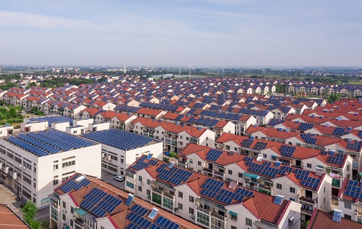 【兩會】南存輝委員：建議戶用光伏電力納入綠電、綠證、碳排放權(quán)交易市場