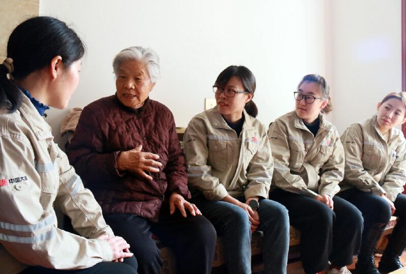 別樣?jì)D女節(jié)，溫暖老人心