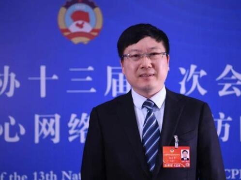 【兩會】云南聯(lián)通總經(jīng)理張?jiān)朴拢喊l(fā)揮通信央企數(shù)字經(jīng)濟(jì)發(fā)展主力軍作用，推進(jìn)5G公眾應(yīng)用健康發(fā)展