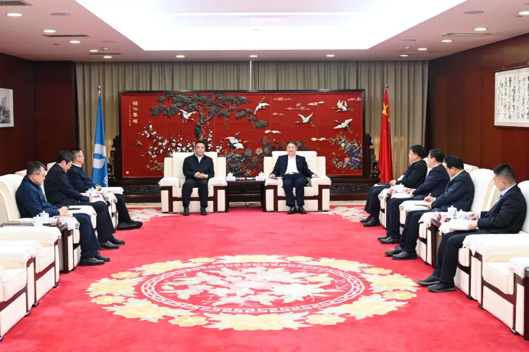 溫樞剛會(huì)見哈電集團(tuán)董事長(zhǎng)、黨委書記曹志安