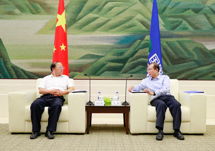 國家電投總經(jīng)理、黨組副書記江毅會見湖北省武漢市委常委、武漢經(jīng)開區(qū)工委書記劉子清