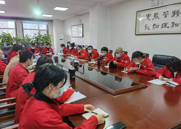 烏海市千里山供電公司：宣貫《車(chē)輛管理標(biāo)準(zhǔn)》，加強(qiáng)車(chē)輛日常管理
