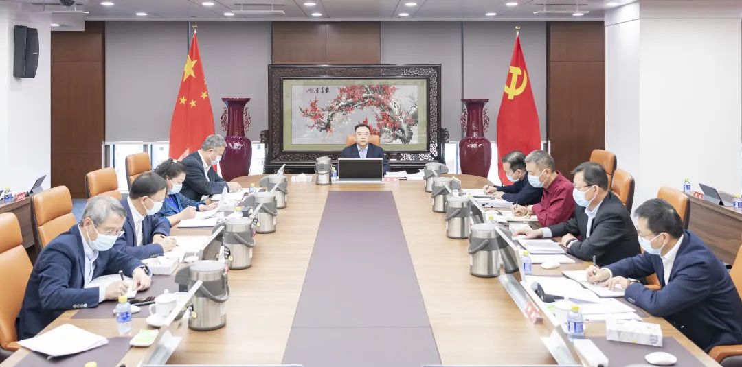 中國大唐黨組傳達貫徹《中共中央政治局關(guān)于加強和維護黨中央集中統(tǒng)一領(lǐng)導(dǎo)的若干規(guī)定》《中共中央政治局貫徹落實中央八項規(guī)定實施細(xì)則》