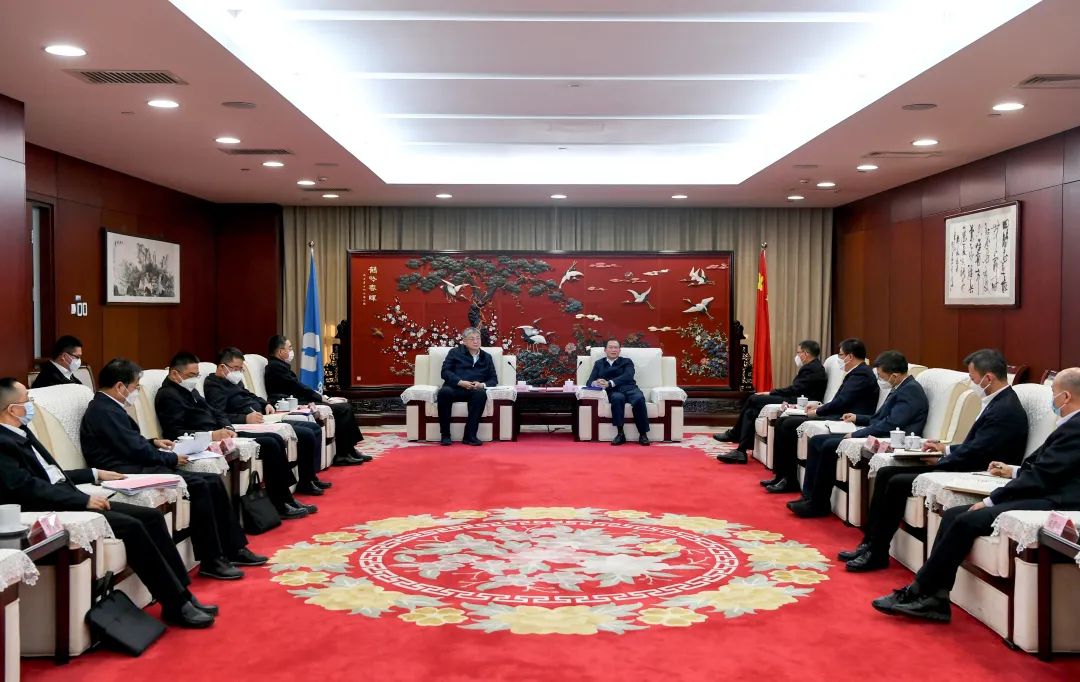 中國華電黨組書記、董事長江毅會見國家能源集團(tuán)黨組書記、董事長劉國躍