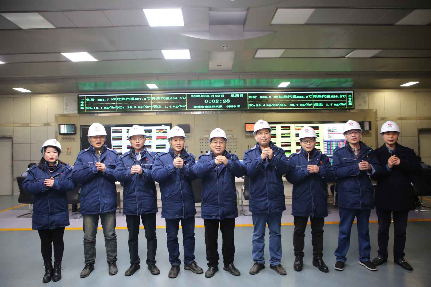 陜煤石電除夕慰問送溫暖，崗位堅(jiān)守幸?！巴谩保╰oo）