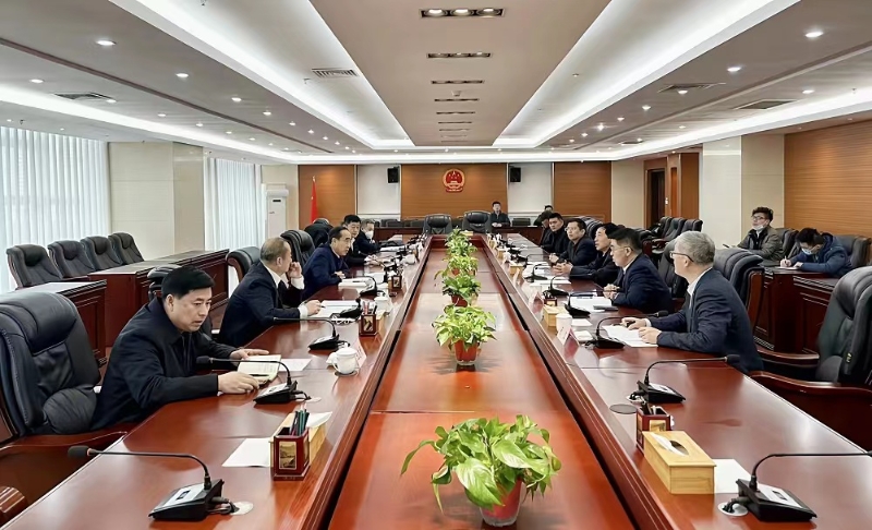中國能建黨委副書記、總經(jīng)理孫洪水與丹東市市長郝建軍會談