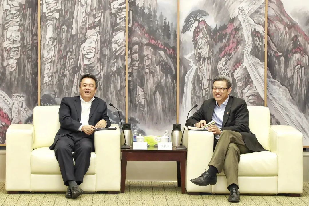 國家電投黨組書記、董事長錢智民會(huì)見哈電集團(tuán)黨委書記、董事長曹志安
