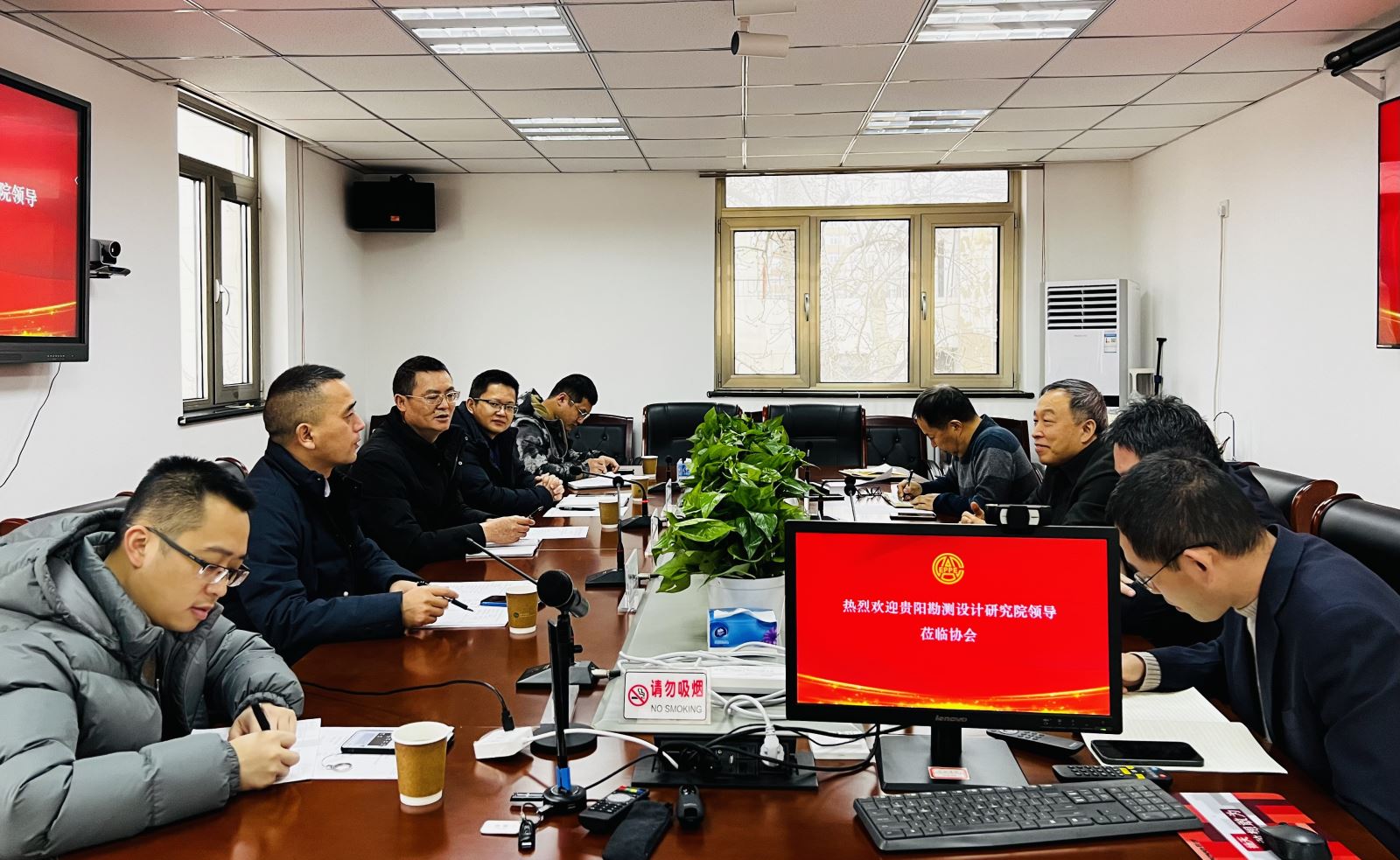 中國電力規(guī)劃設計協(xié)會李愛民與中國電建貴陽院、國網(wǎng)江蘇電力設計咨詢公司領導座談交流
