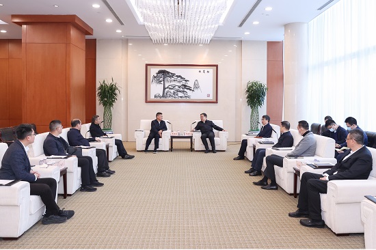 鄧建玲會(huì)見福建省政協(xié)副主席、漳州市委書記張國(guó)旺