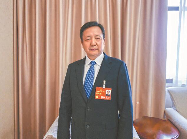 新型電力系統(tǒng)建設(shè)為電力裝備制造業(yè)帶來新機(jī)遇——訪全國人大代表，全國工商聯(lián)副主席，特變電工股份有限公司黨委書記、董事長(zhǎng)張新