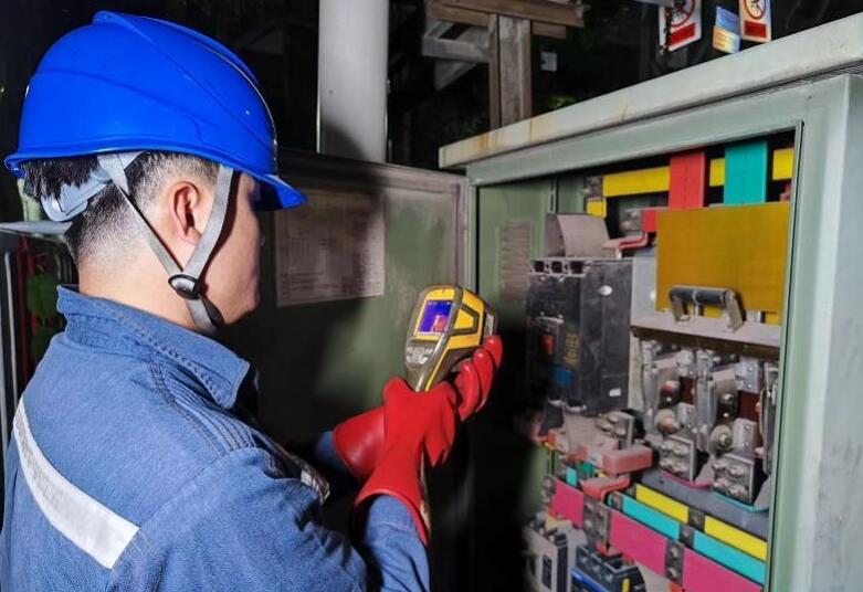 深圳供電局消除67條線路、237臺(tái)配變重滿載風(fēng)險(xiǎn)