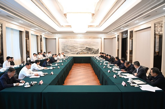 華能集團(tuán)溫樞剛、鄧建玲拜會遼寧省委書記郝鵬