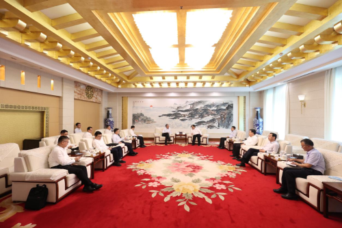 中國電建黨委副書記、總經(jīng)理王斌與山東省委常委、煙臺市委書記江成會談