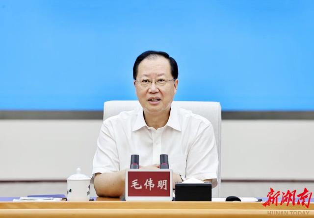 湖南省委副書記、省長毛偉明與發(fā)電企業(yè)代表座談：強化擔(dān)當(dāng) 滿發(fā)穩(wěn)發(fā)