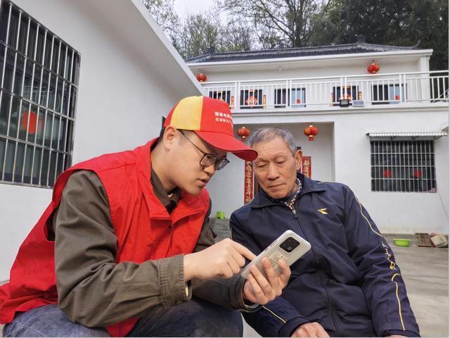 村網(wǎng)共建，讓村里老人生活更方便!
