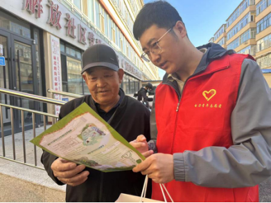 烏蘭察布供電公司負(fù)荷管理服務(wù)中心開(kāi)展“寒冬將至送溫暖，優(yōu)質(zhì)服務(wù)進(jìn)社區(qū)”青年志愿服務(wù)活動(dòng)