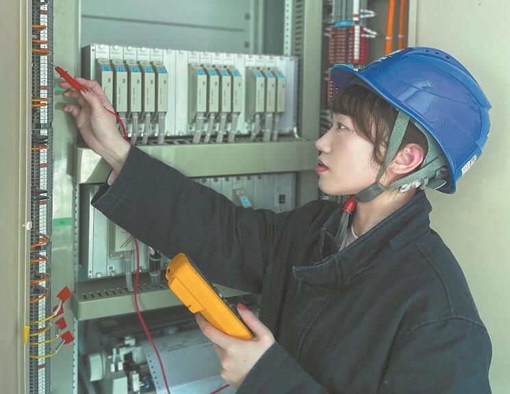 卓穎：干一行專一行，讓運維“跑”在故障前