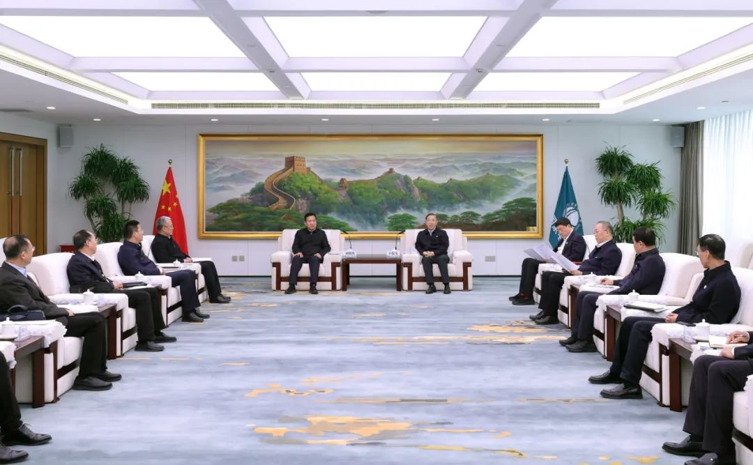 國(guó)家電網(wǎng)辛保安、張智剛與國(guó)家電投劉明勝、栗寶卿會(huì)談