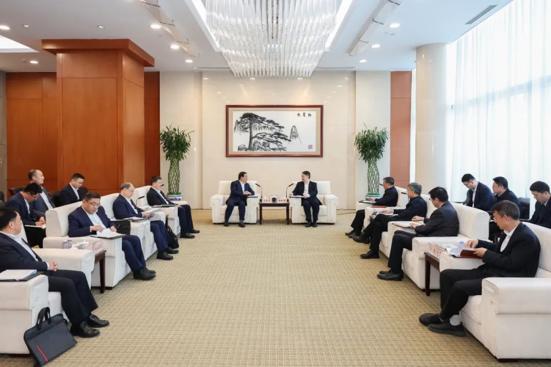 華能集團(tuán)董事長溫樞剛會見中國電氣裝備董事長白忠泉、總經(jīng)理周群