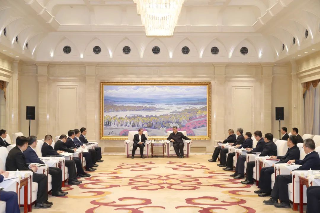 華電集團(tuán)黨組書記、董事長江毅拜會新疆維吾爾自治區(qū)主要領(lǐng)導(dǎo)