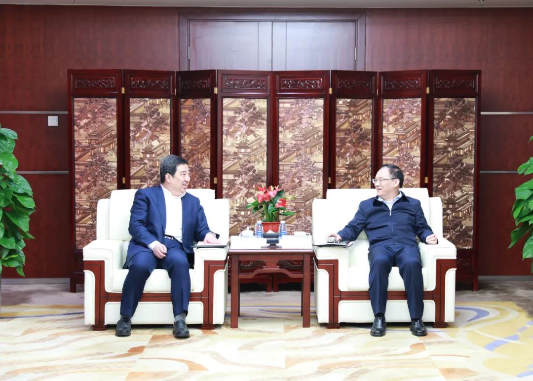 中國電氣裝備白忠泉董事長、周群總經(jīng)理拜訪中鋁集團(tuán)董事長段向東、總經(jīng)理王石磊