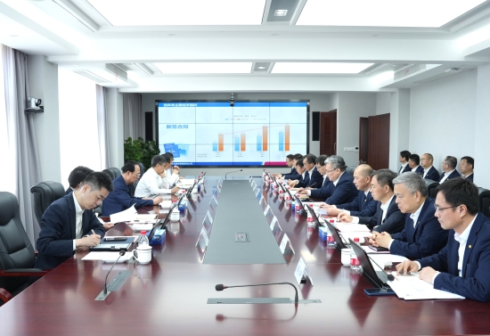 中國(guó)電建黨委書記、董事長(zhǎng)丁焰章赴上海片區(qū)子企業(yè)調(diào)研指導(dǎo)工作