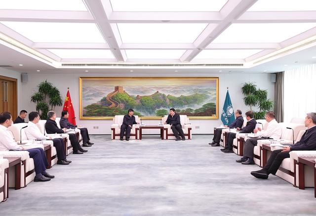 國家電網(wǎng)董事長、黨組書記張智剛董事長與三峽集團董事長劉偉平、總經(jīng)理韓君會談