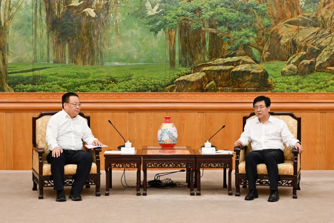中核集團(tuán)總經(jīng)理、黨組副書記申彥鋒拜會(huì)福建省委副書記、省長趙龍