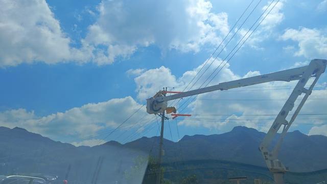 畢節(jié)市郊供電局成功投運(yùn)10千伏撒昌線，提升供電可靠性