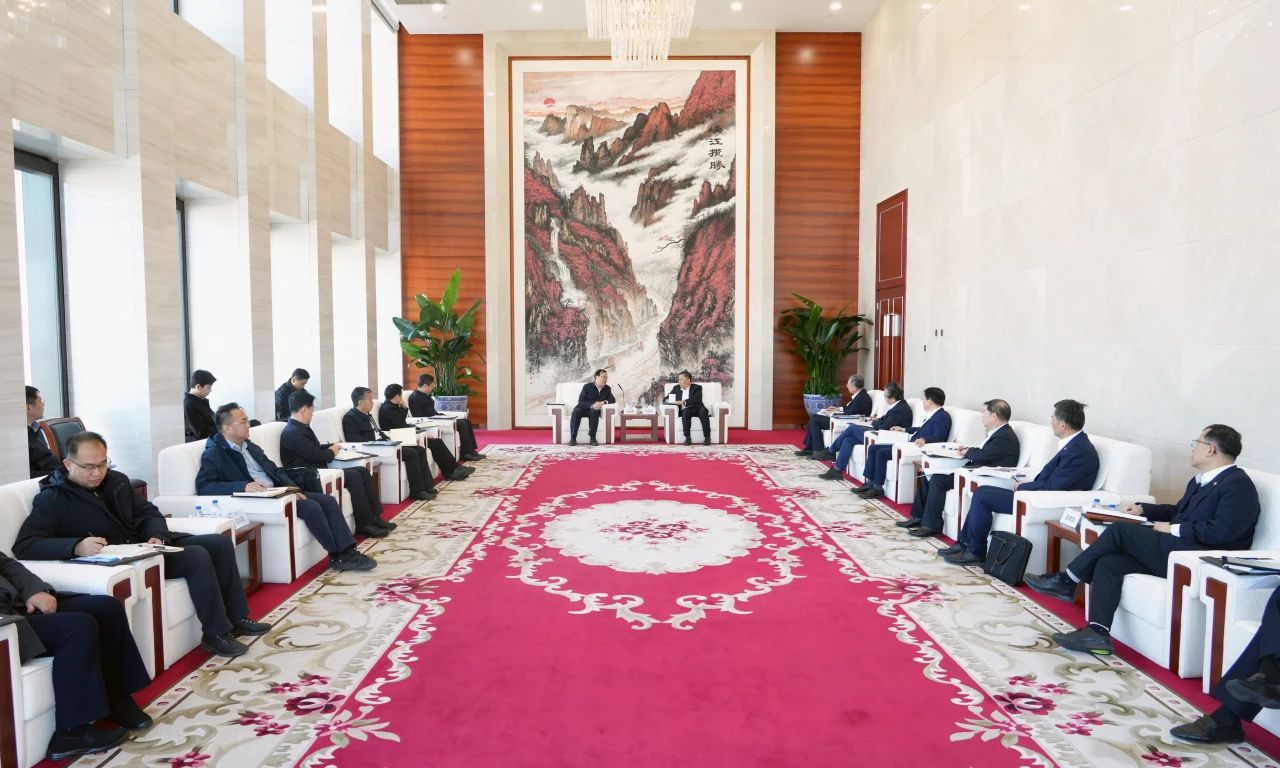 中國能建董事長宋海良、總經(jīng)理倪真與中國南水北調(diào)集團董事長汪安南、總經(jīng)理孫志禹會談
