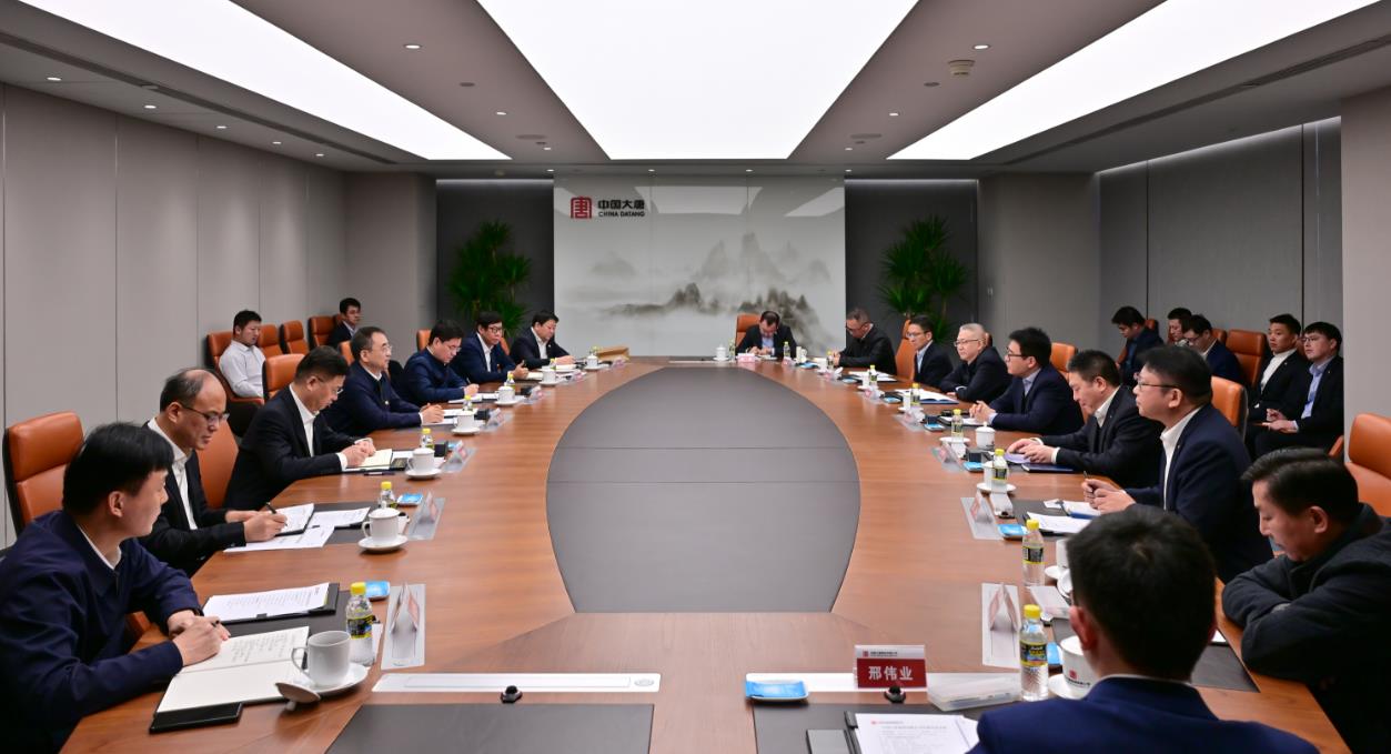 大唐集團(tuán)黨組書記、董事長鄒磊與上海電氣黨委書記、董事長吳磊會(huì)談