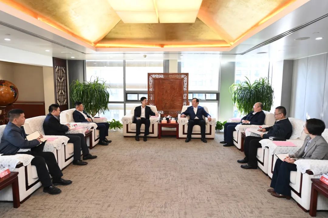 大唐國際黨委書記、董事長李凱會見中建五局黨委書記、董事長田衛(wèi)國